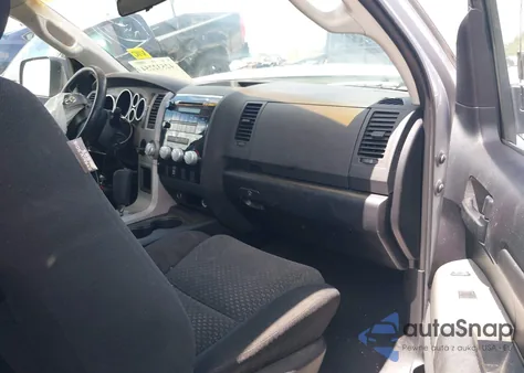 2007 Toyota Tundra Sr5 4.7L V8 z USA, uszkodzony, nr VIN 5TFRT541X7X014553